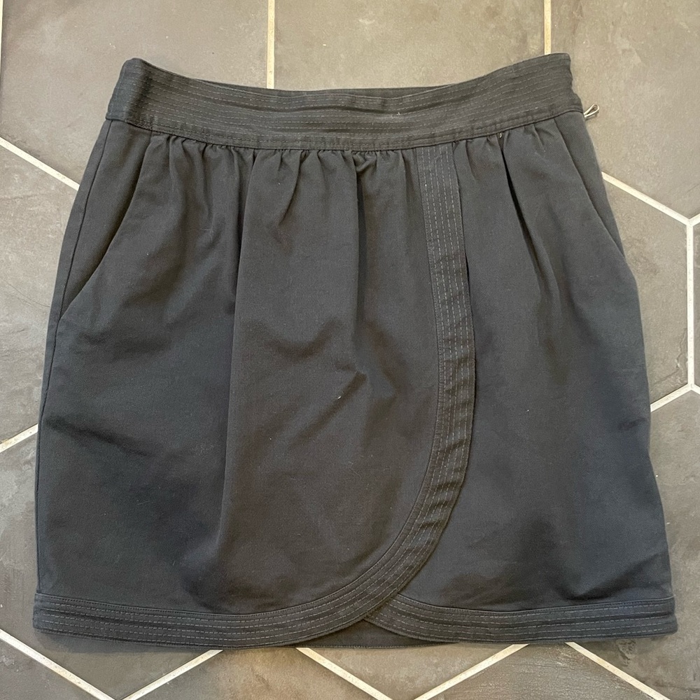 Anthropologie tulip hem short skirt size 4 blue gray color fully lined